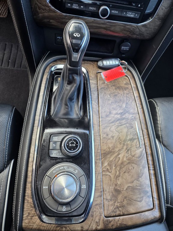 2021 INFINITI QX80 Image 13