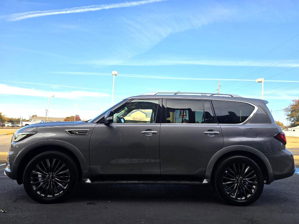 2021 INFINITI QX80 Image 3