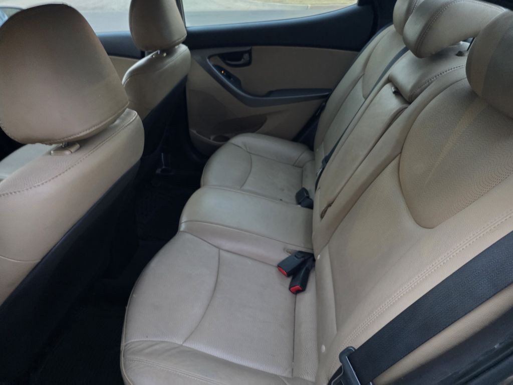 2011 Hyundai Elantra Image 10