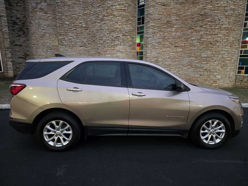 2019 Chevrolet Equinox Image 2