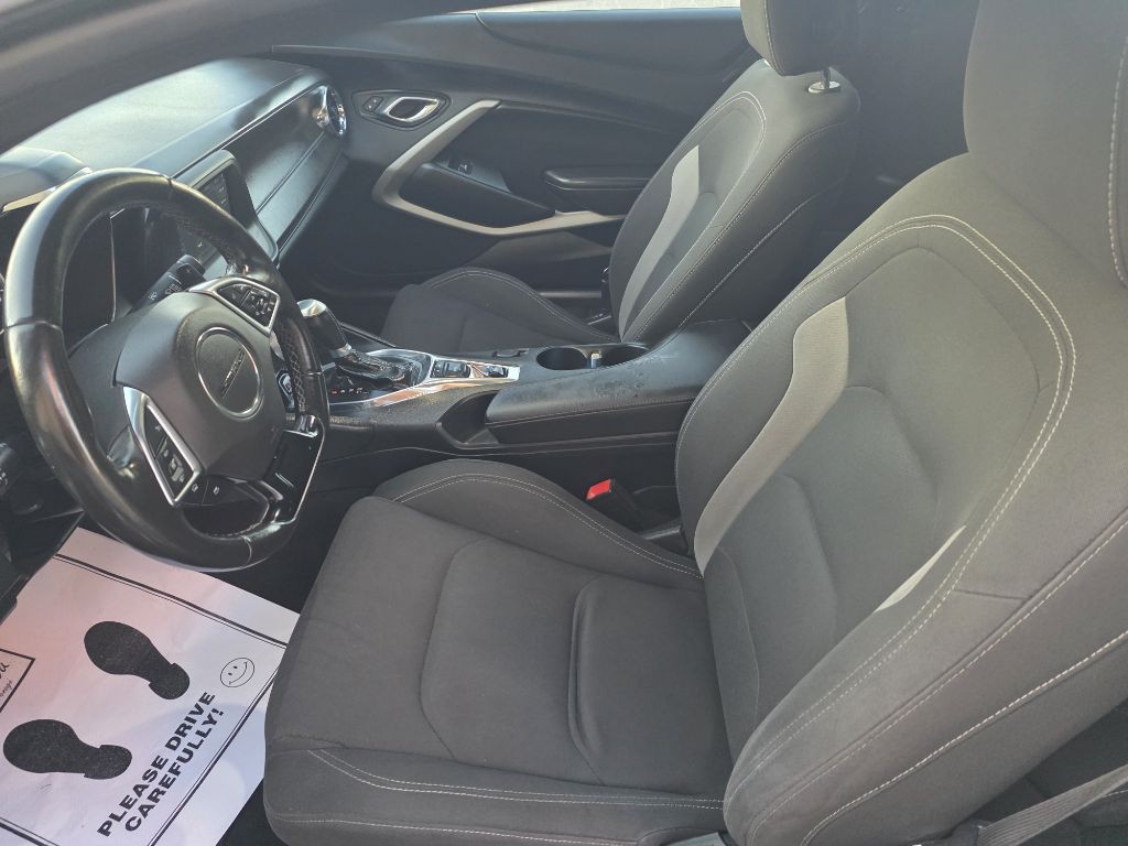 2019 Chevrolet Camaro Image 10