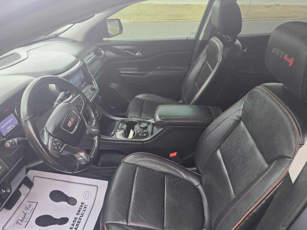 2020 GMC Acadia Image 9