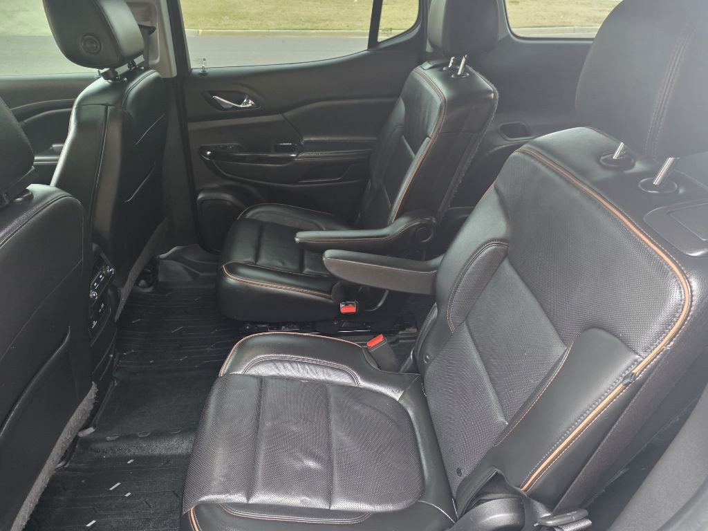 2020 GMC Acadia Image 12