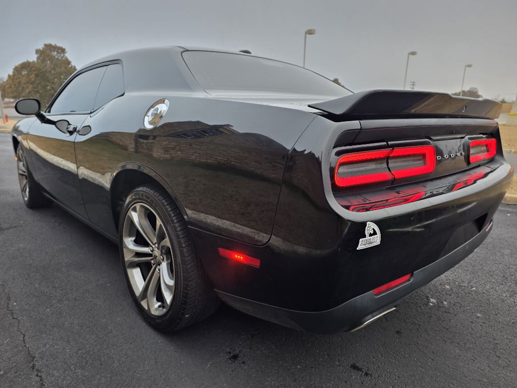 2019 Dodge Challenger Image 2
