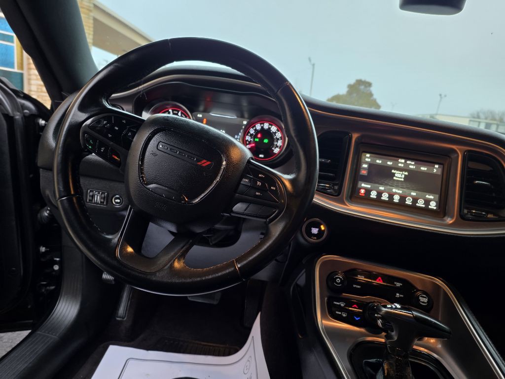 2019 Dodge Challenger Image 10