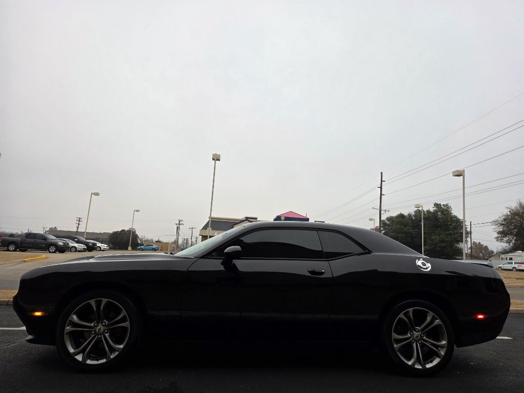 2019 Dodge Challenger Image 4