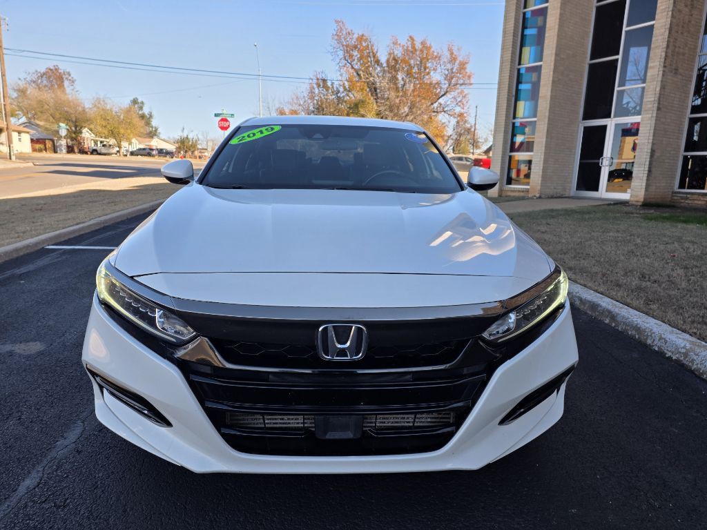 2019 Honda Accord Image 6