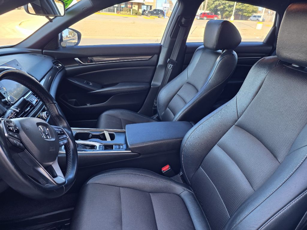 2019 Honda Accord Image 10
