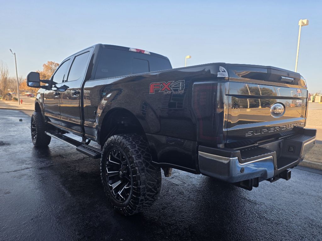 2017 Ford F-250 Image 4