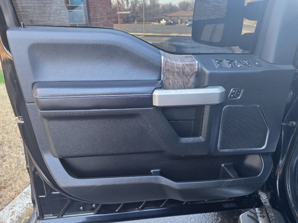 2017 Ford F-250 Image 18