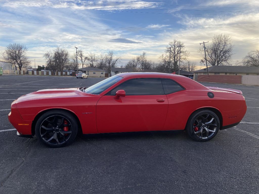2022 Dodge Challenger Image 6