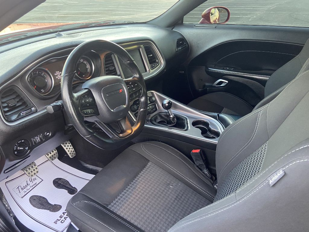 2022 Dodge Challenger Image 10