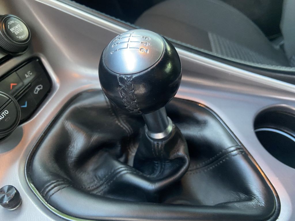 2022 Dodge Challenger Image 13