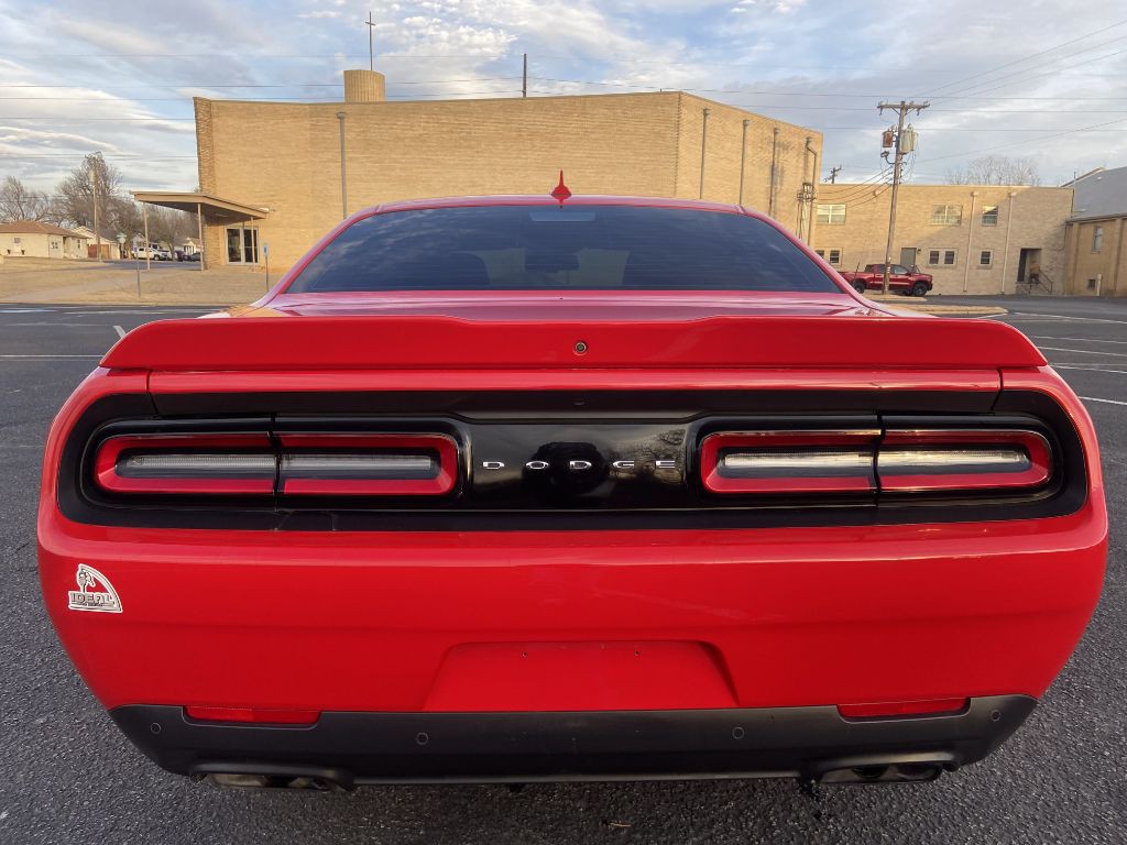 2022 Dodge Challenger Image 2