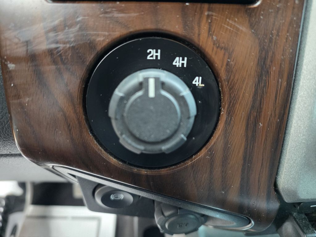 2015 Ford F-350 Image 16