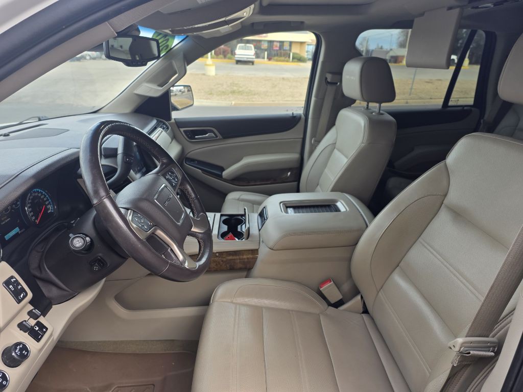 2017 GMC Yukon Image 9