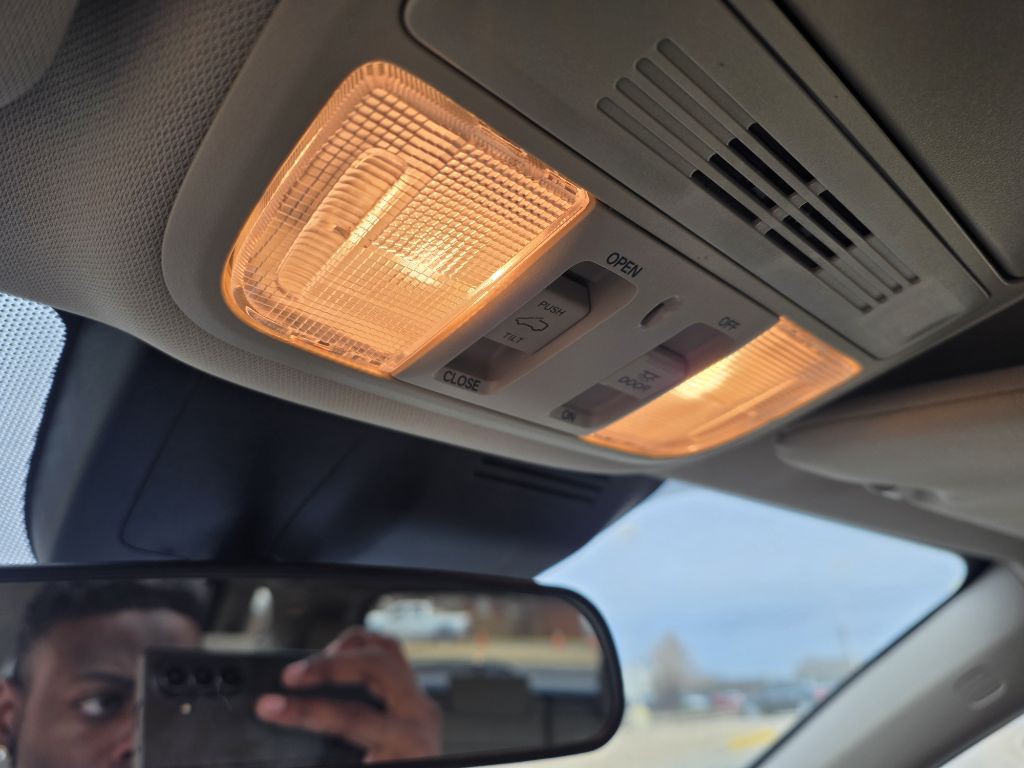 2018 Honda CR-V Image 16