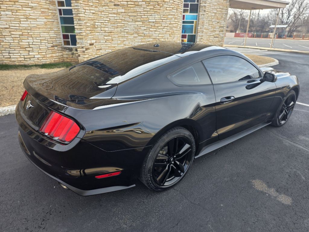 2015 Ford Mustang Image 4