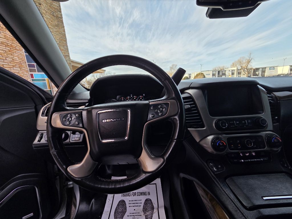 2017 GMC Yukon Image 11