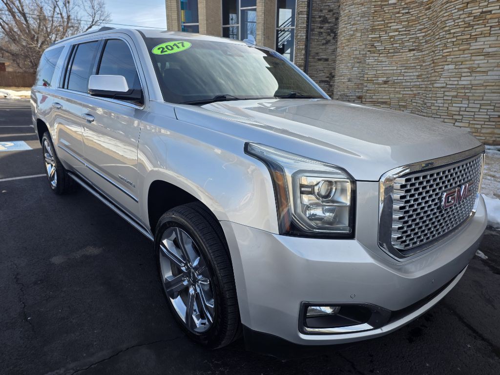 2017 GMC Yukon Image 1