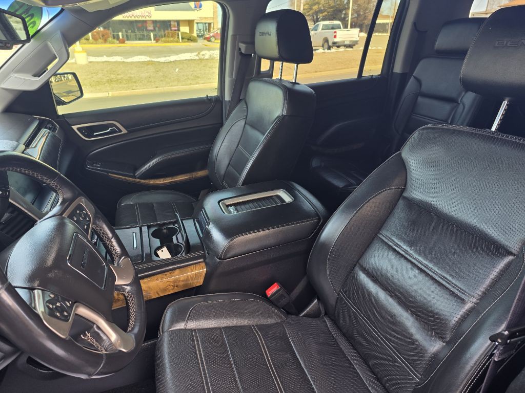 2017 GMC Yukon Image 10