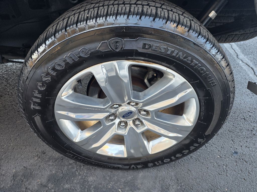 2015 Ford F-150 Image 9