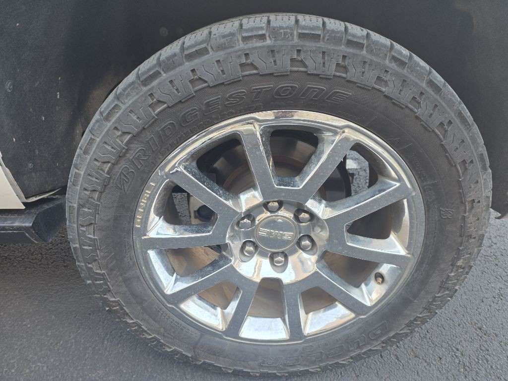 2017 GMC Yukon Image 9