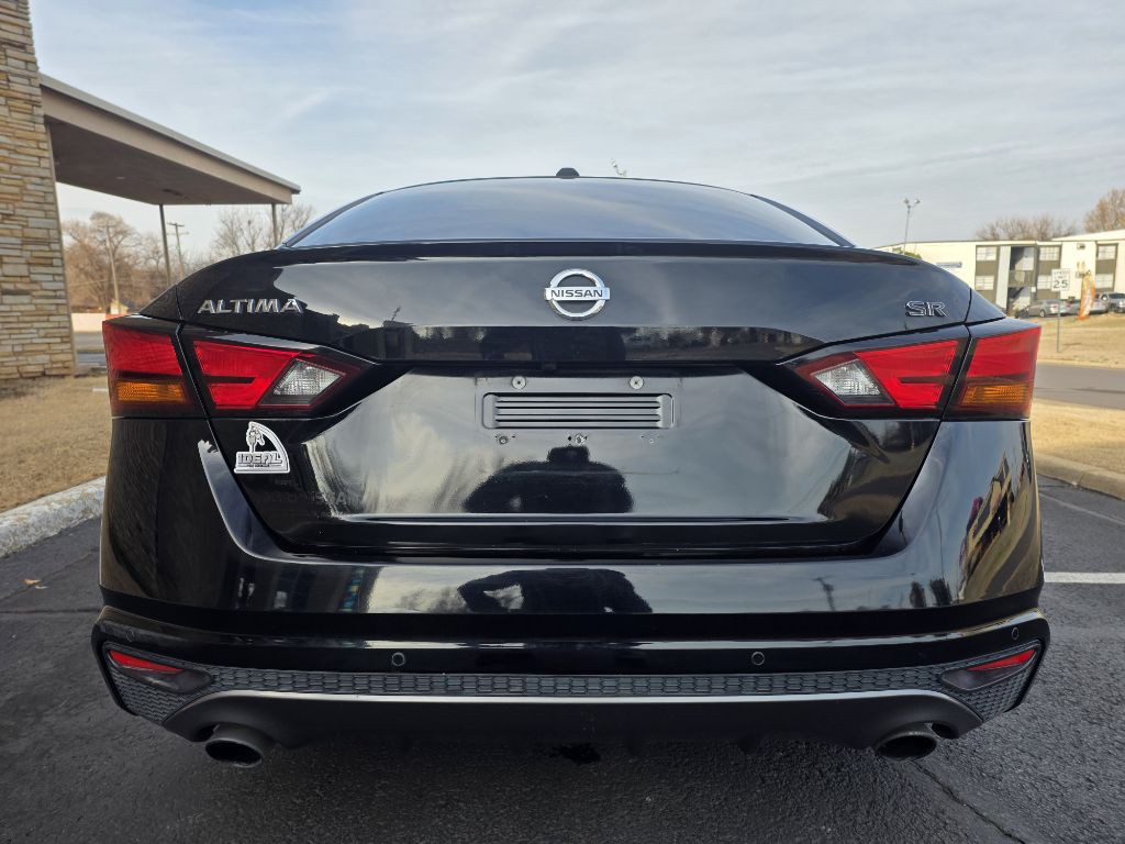 2020 Nissan Altima Image 2