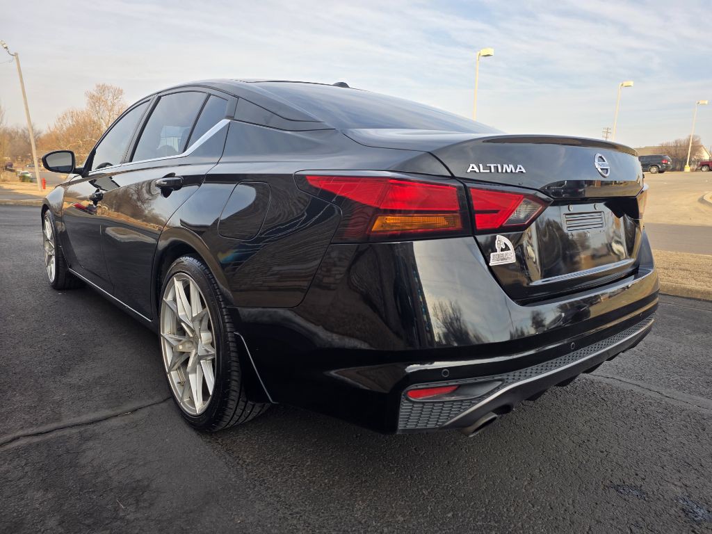 2020 Nissan Altima Image 5