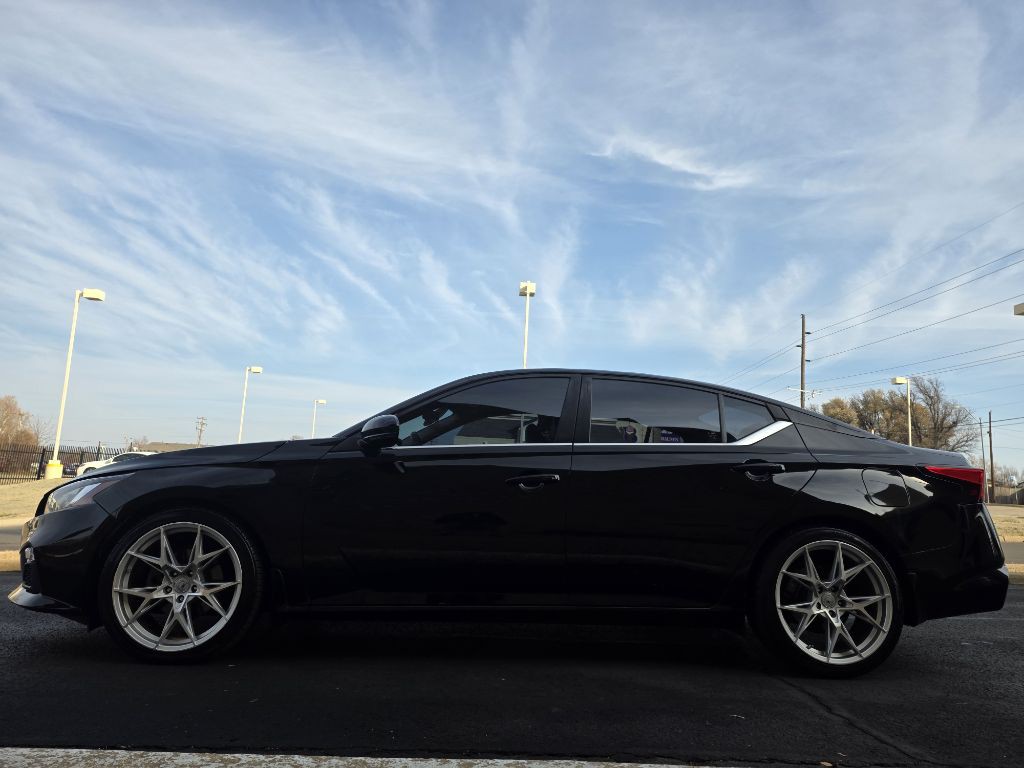 2020 Nissan Altima Image 6