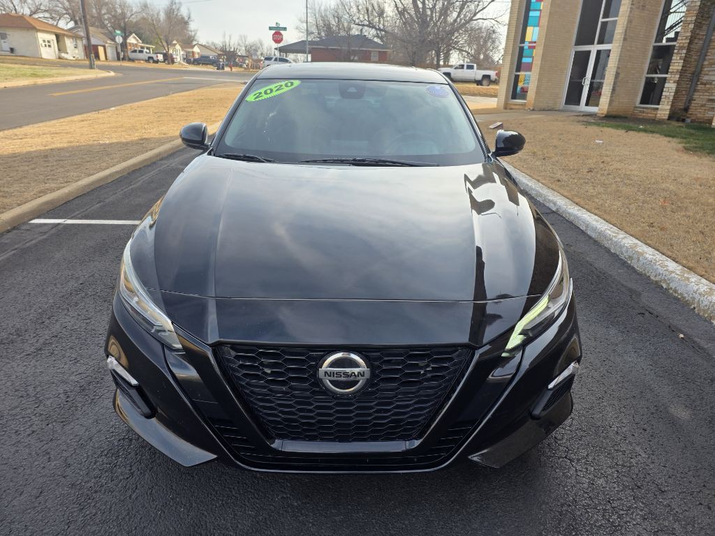 2020 Nissan Altima Image 8