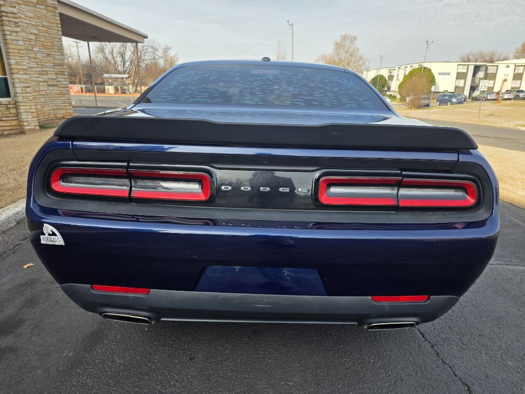 2016 Dodge Challenger Image 3