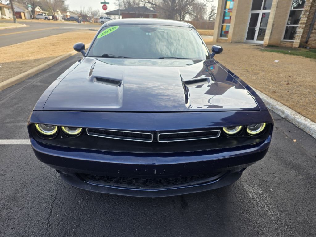 2016 Dodge Challenger Image 5