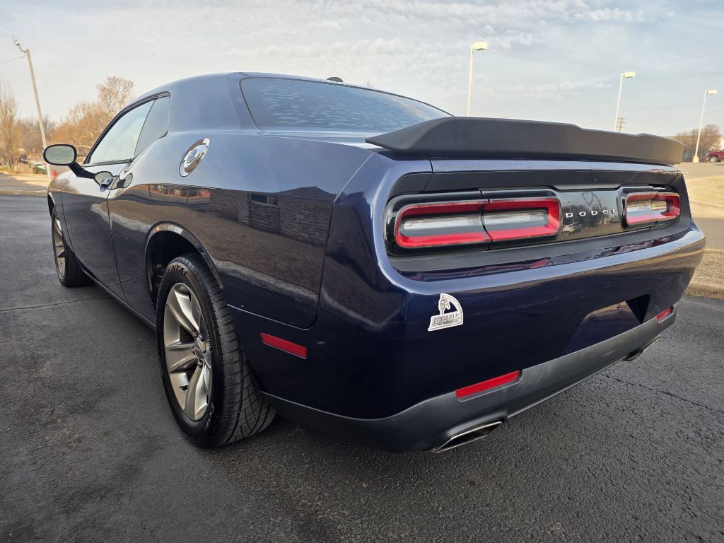 2016 Dodge Challenger Image 6