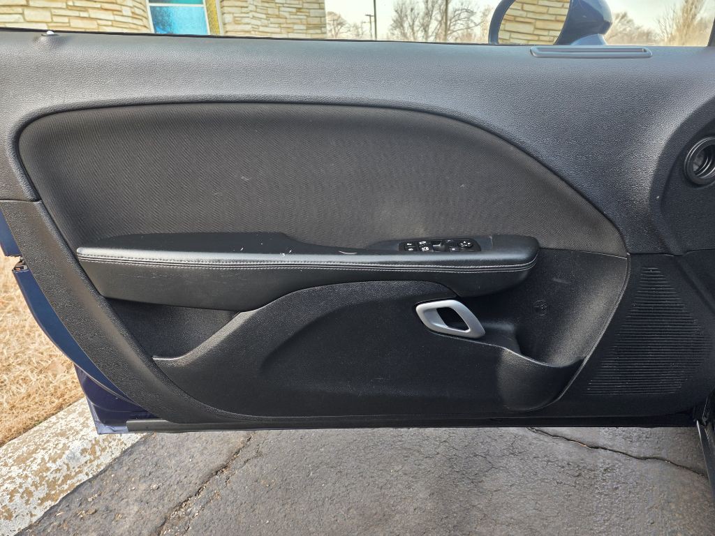 2016 Dodge Challenger Image 13