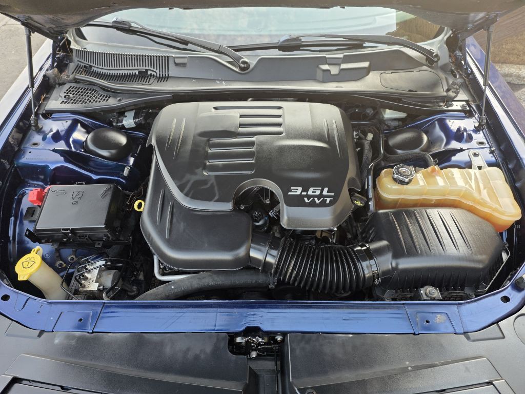 2016 Dodge Challenger Image 14