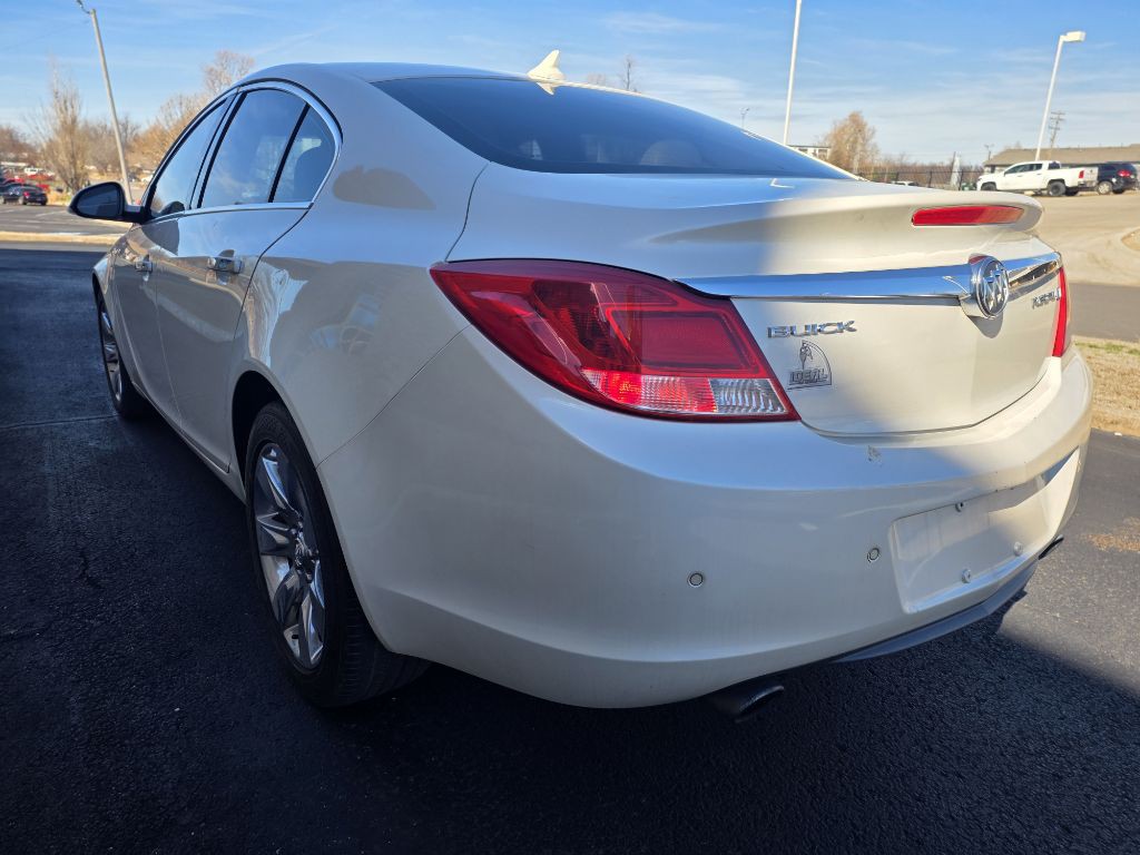 2012 Buick Regal Image 5