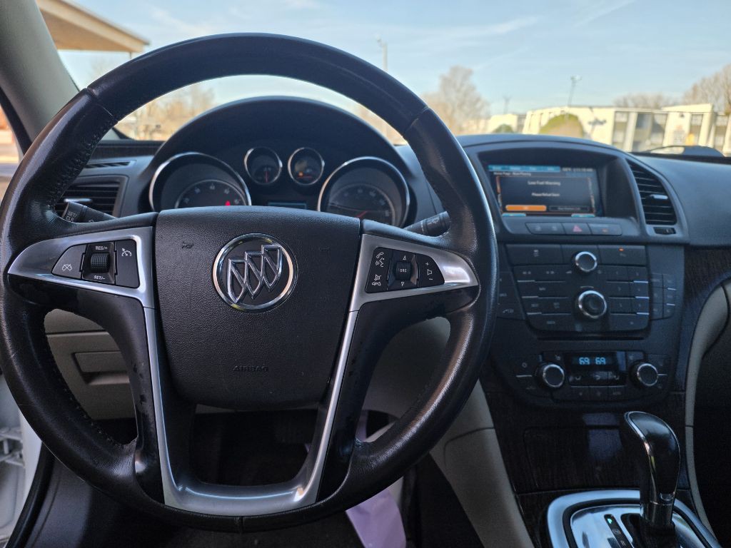 2012 Buick Regal Image 10