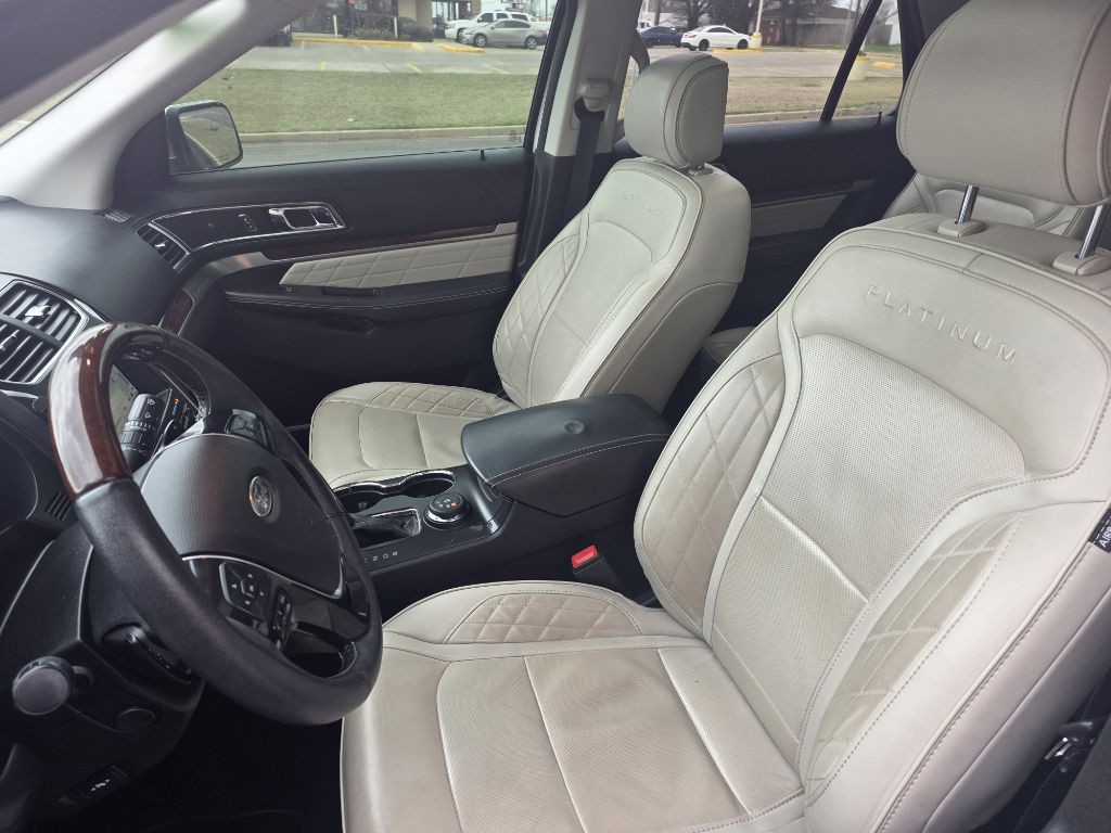 2017 Ford Explorer Image 9