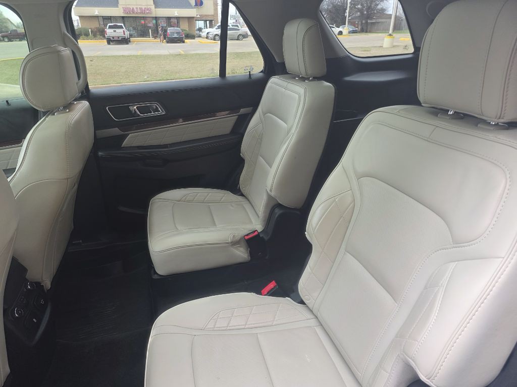 2017 Ford Explorer Image 11