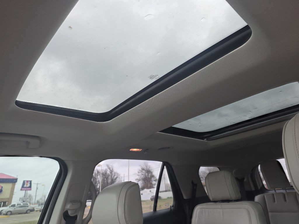 2017 Ford Explorer Image 15