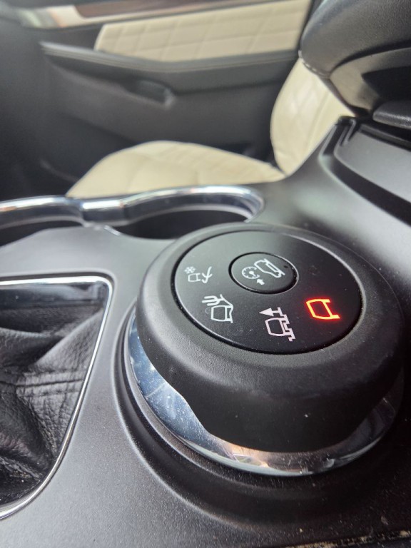 2017 Ford Explorer Image 17