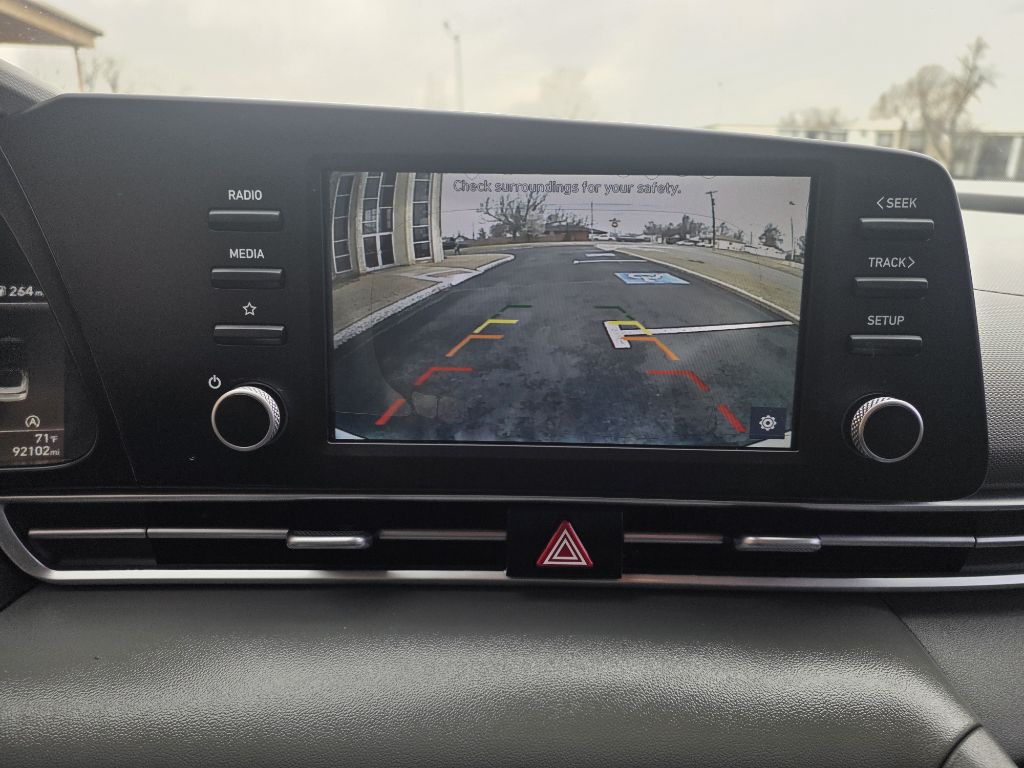 2021 Hyundai Elantra Image 14