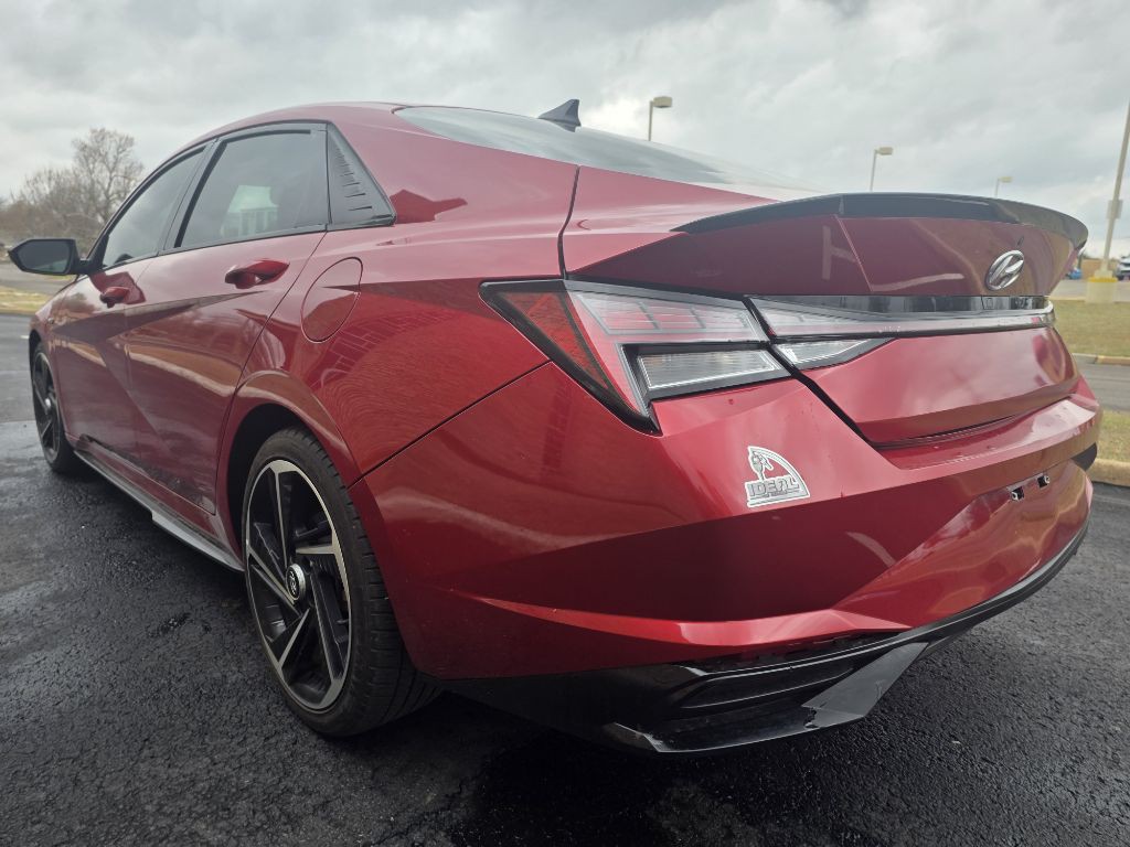 2022 Hyundai Elantra Image 5