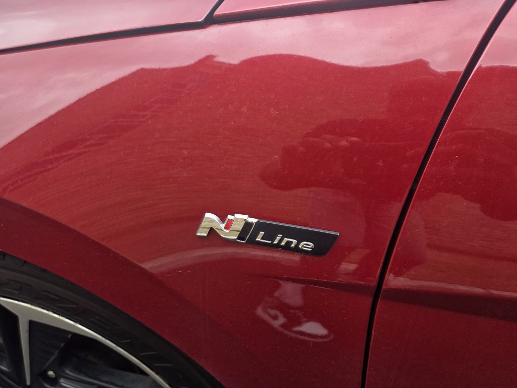 2022 Hyundai Elantra Image 14