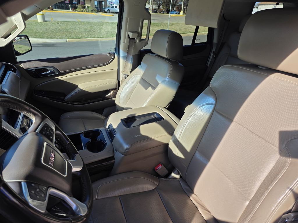 2015 GMC Yukon Image 11