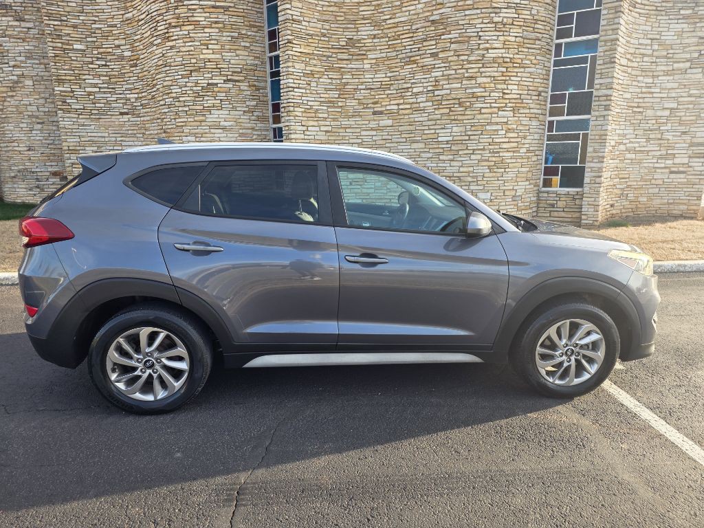 2018 Hyundai Tucson Image 2