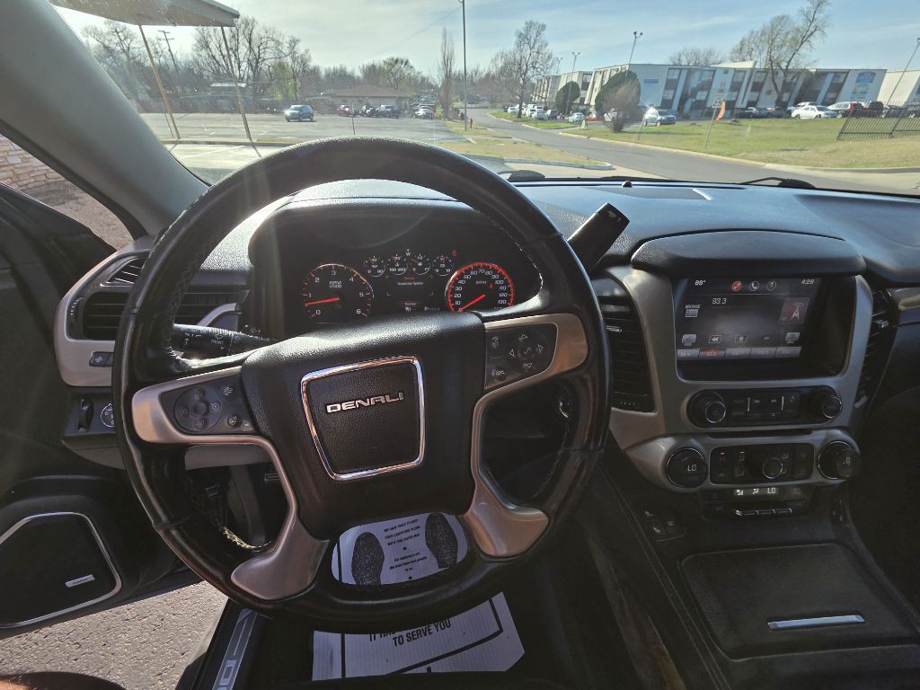 2015 GMC Yukon Image 11