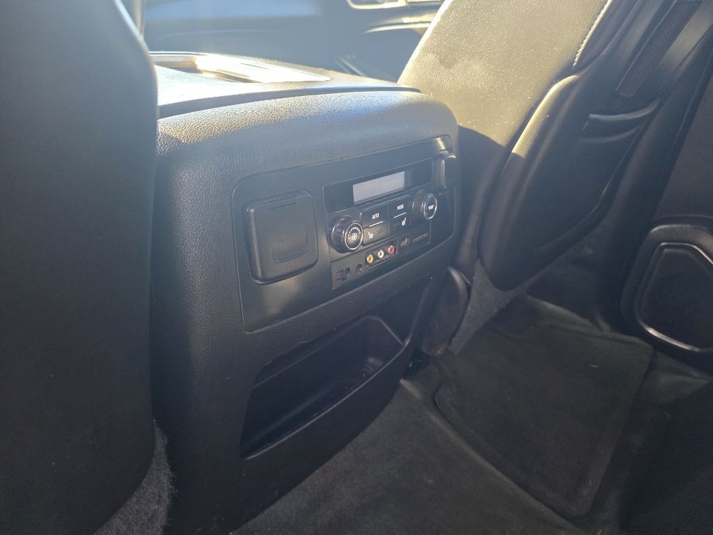 2015 GMC Yukon Image 13