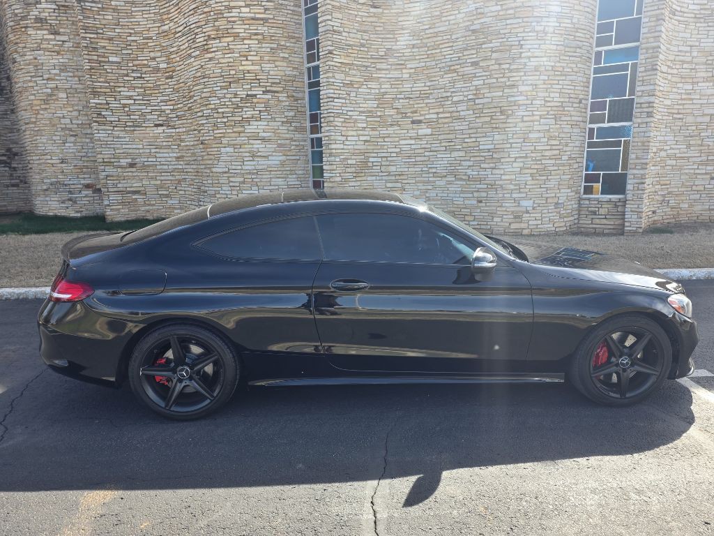 2017 Mercedes-Benz C-Class Image 2